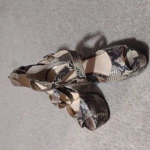 Never Worn by Jessica Simpson size 9.5